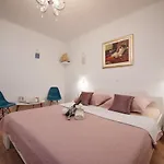 Rooms Antonio Guest house 3*