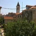 Rooms Antonio Guest house 3*